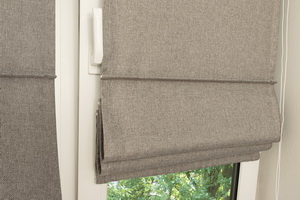 Римские шторы PLAIN DIM OUT