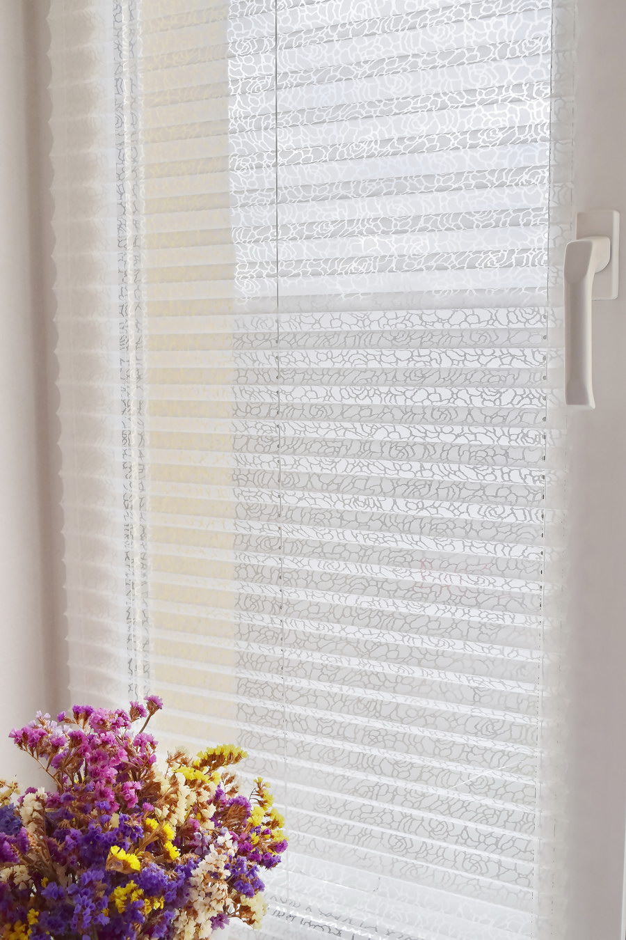 Шторы плиссе BASIC WHITE TRANSPARENT