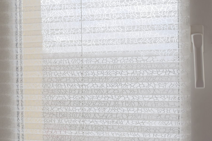 Шторы плиссе BASIC WHITE TRANSPARENT